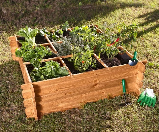 Huerto urbano de madera