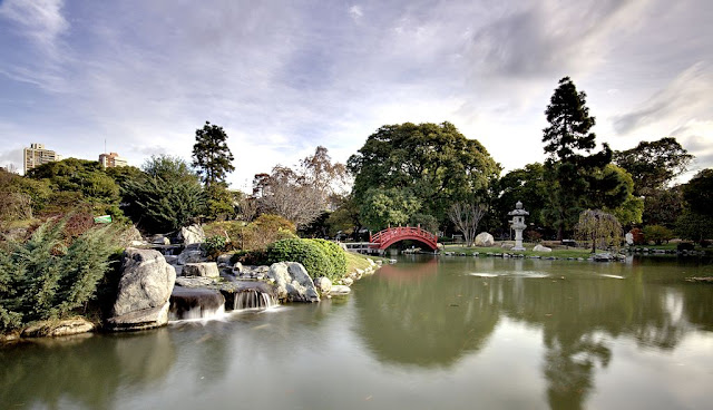 Vista del jardín japonés de Buenos Aires