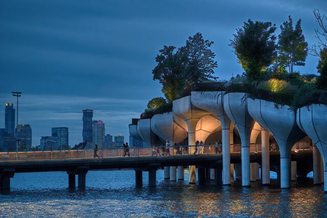 Estructura que sostiene Little Island